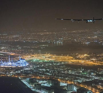 Aviao-movido-a-energia-solar-completa-viagem-de-volta-ao-mundo